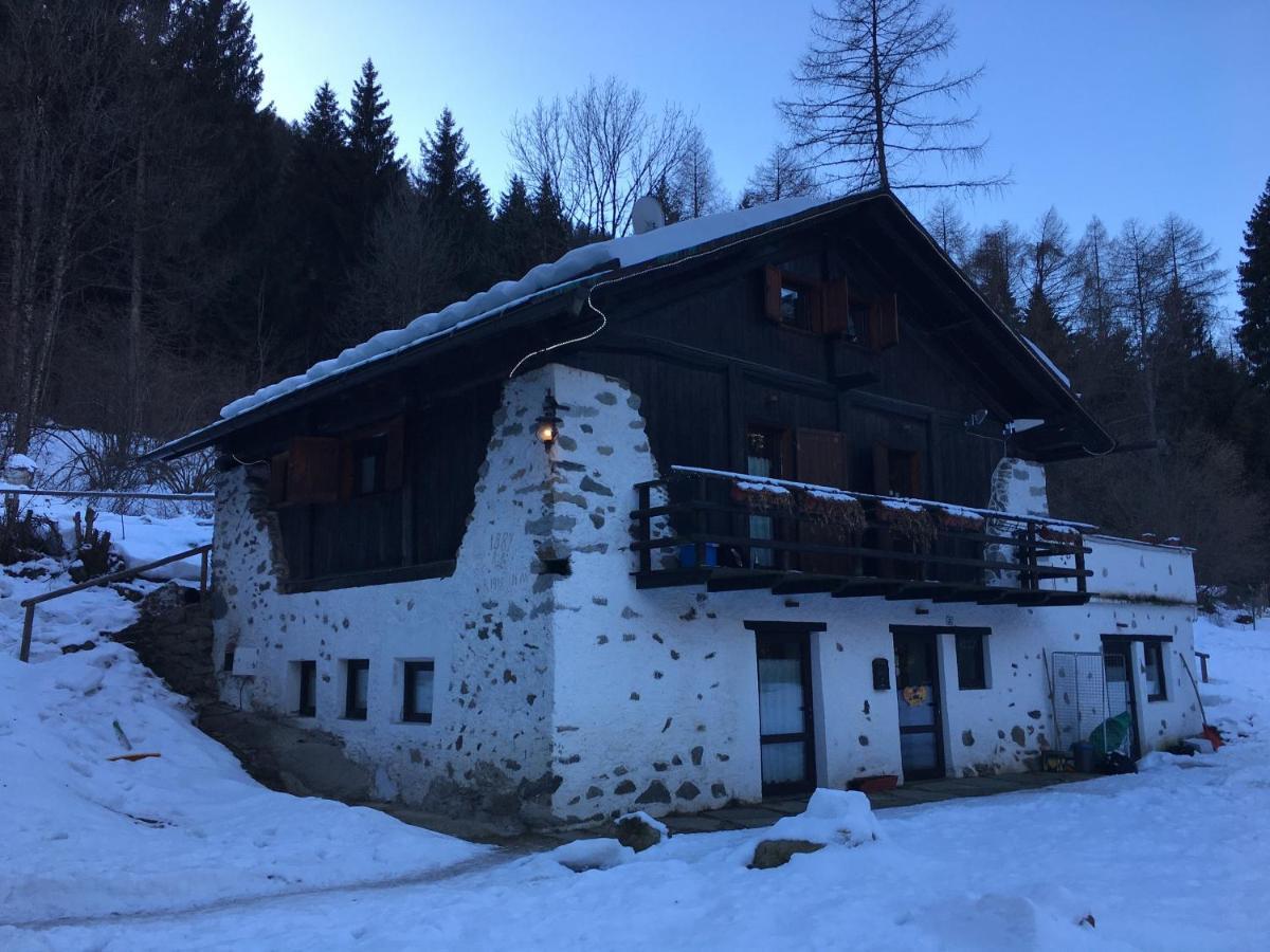 La Locanda Delle Pulci Bio Welness Mezzana  Exteriér fotografie
